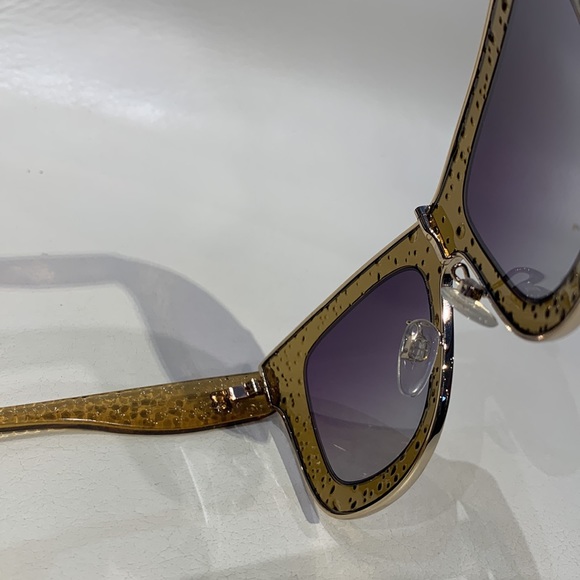 New Women’s Balenciaga Sunglasses - Picture 10 of 14